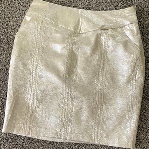 Metallic white mini skirt